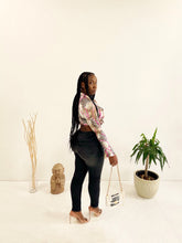 Load image into Gallery viewer, Fade to Black Distressed Skinny Jeans